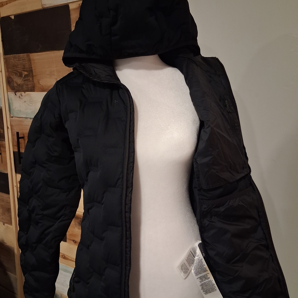 Mountain Hardwear Black Puffer Jacket